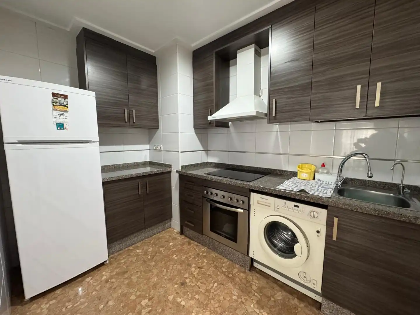 Appartamento con ascensore in affitto a Carrer Juan Díez Martínez 38, imagen 9