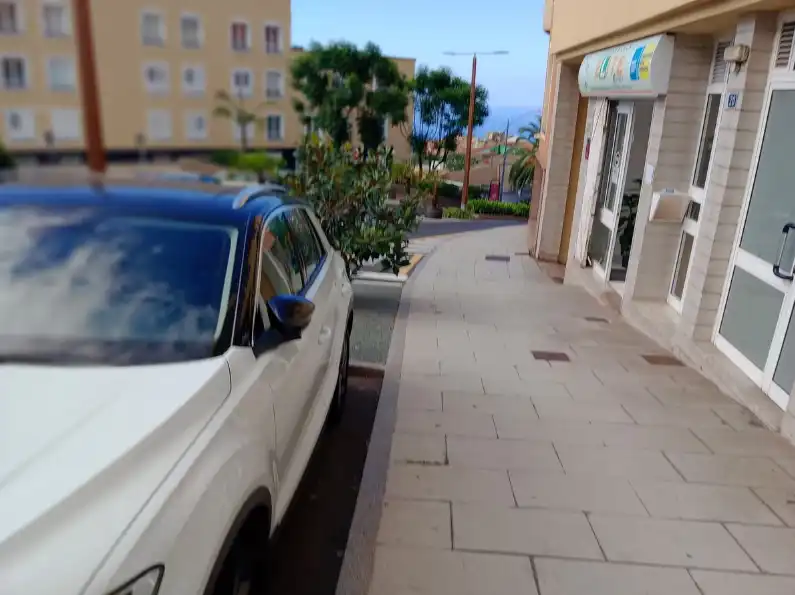 Parkplatz von Garage zum Verkauf in Los Realejos