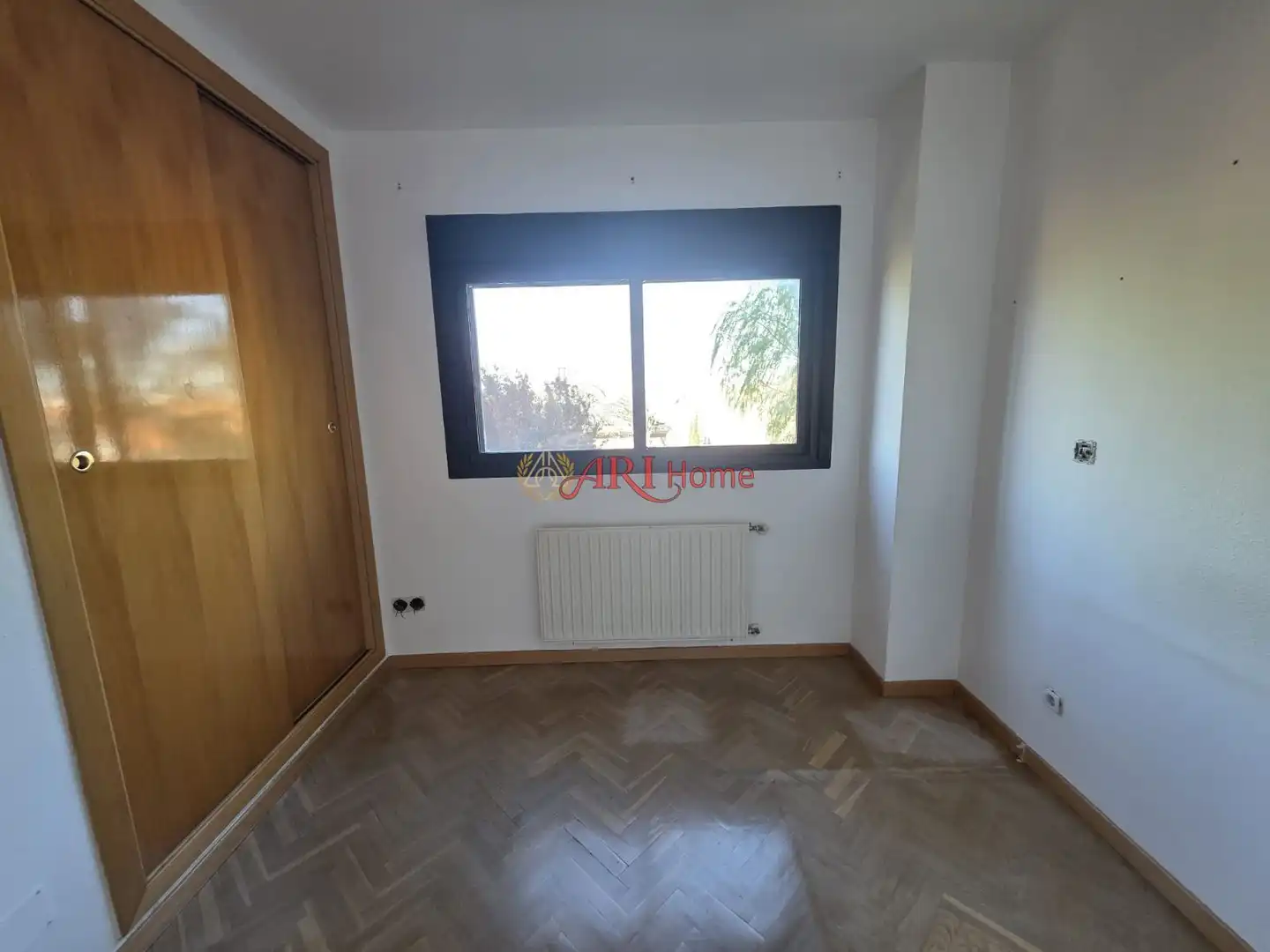 Bedroom of Flat for sale in Fuenlabrada  with Air Conditioner, Heating and Swimming Pool