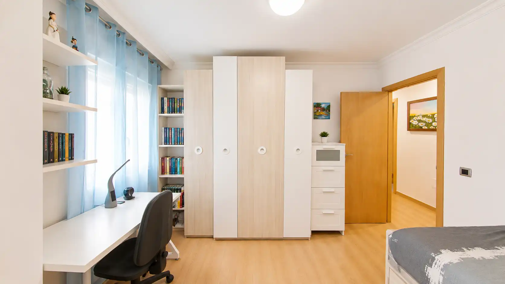 Schlafzimmer von Dachboden zum Verkauf in Vélez-Málaga mit Klimaanlage, Terrasse und Möbliert