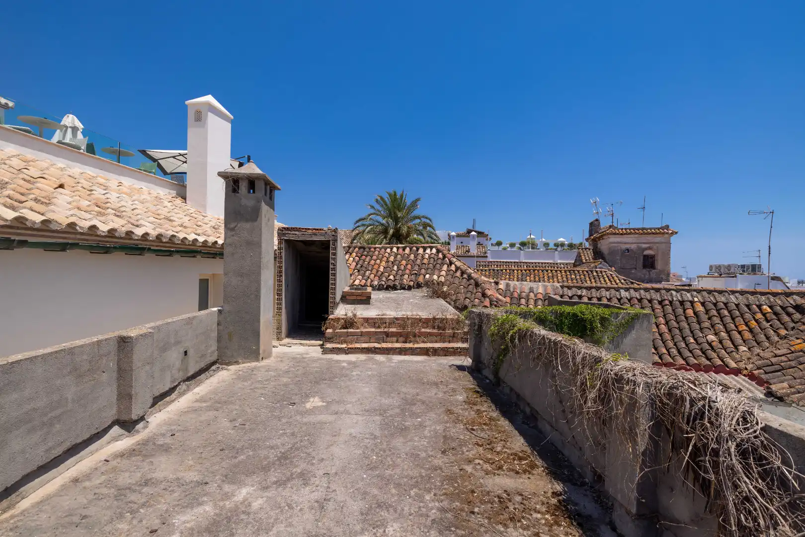 Vista exterior de Edifici en venda en Marbella
