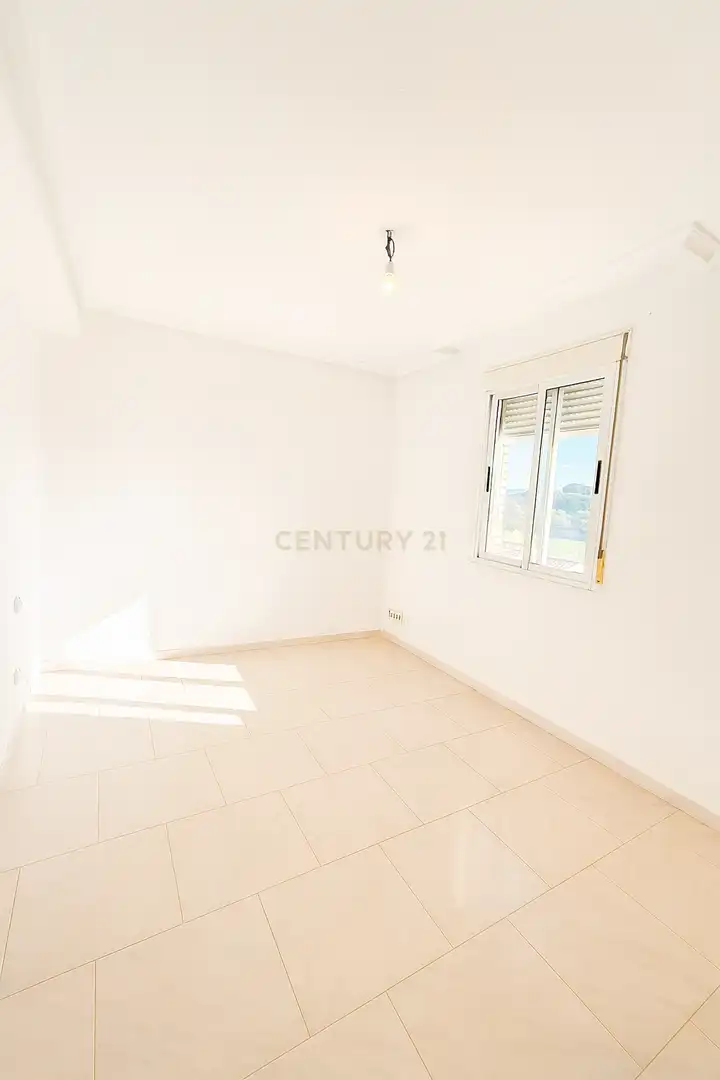 Bedroom of Flat for sale in Trujillo  with Air Conditioner, Oven and Washing machine