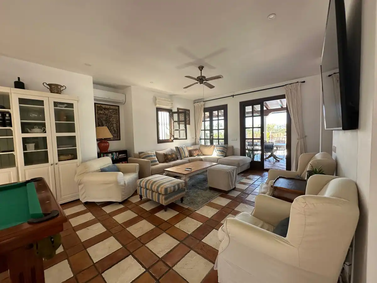 Villa mit Pool zum Verkauf in Calle Castilla s/n, imagen 4