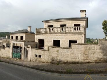 Detached house with balcony for sale in Acena de Olga
