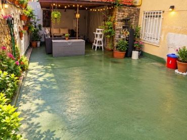 Baixos en venda a Carrer de Sitges 10
