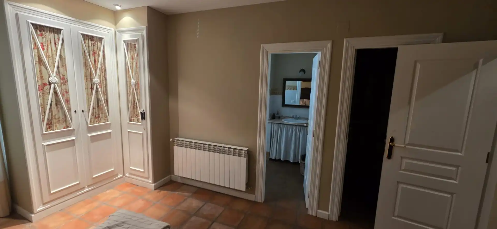 Houses for sale in Guijuelo  with Balcony