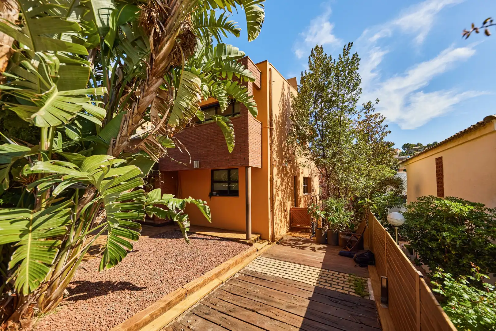 Haus mit Garten zum Verkauf in Avenida 323, imagen 2