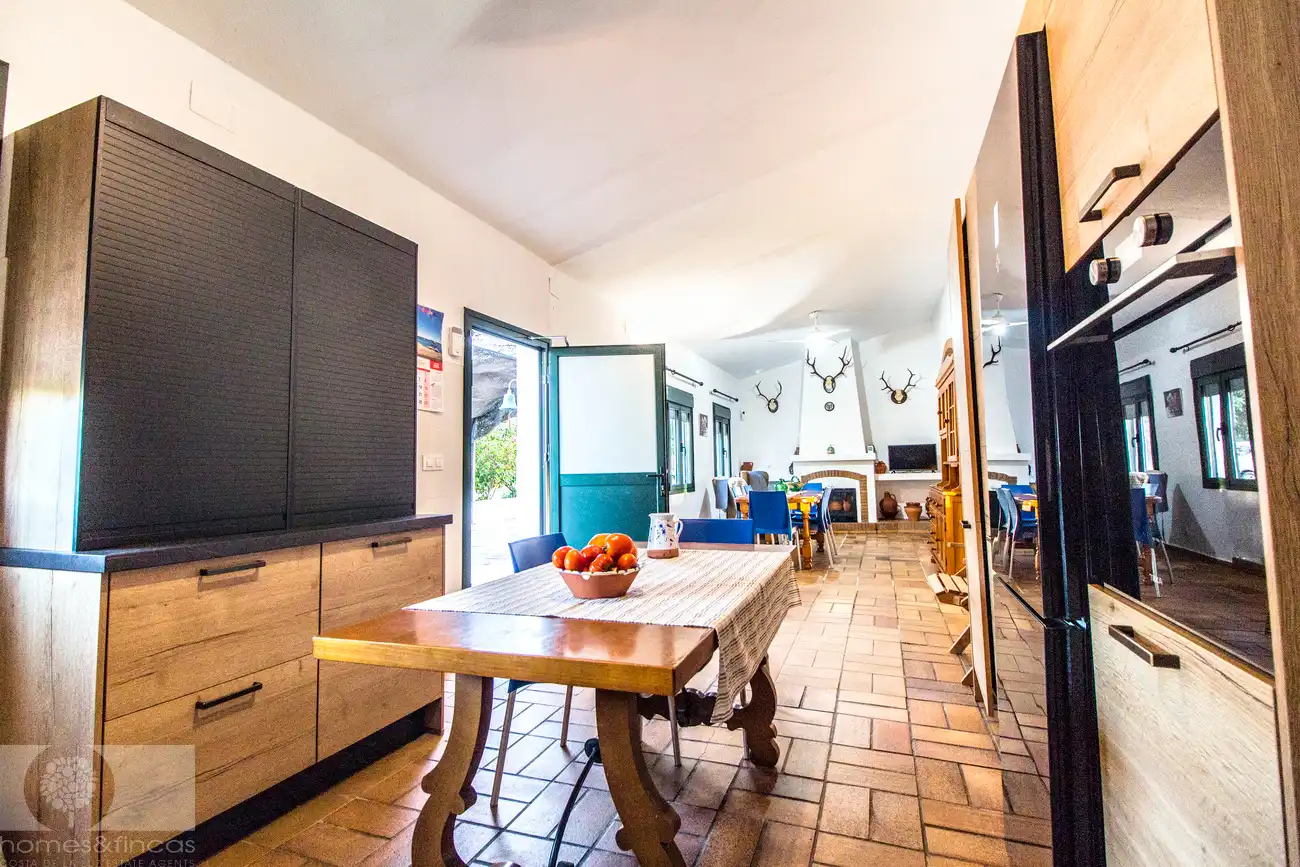 Küche von Country house zum Verkauf in Ayamonte mit Schwimmbad und Möbliert