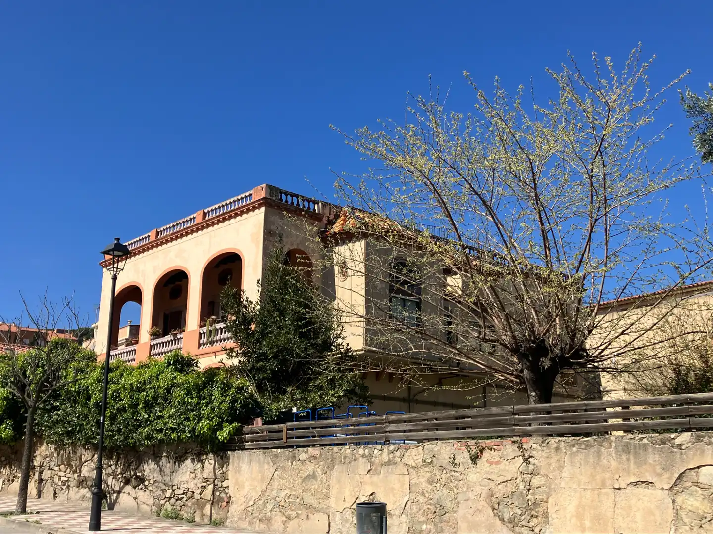 Vista exterior de Casa o chalet en venta en Teià con Calefacción y Jardín privado