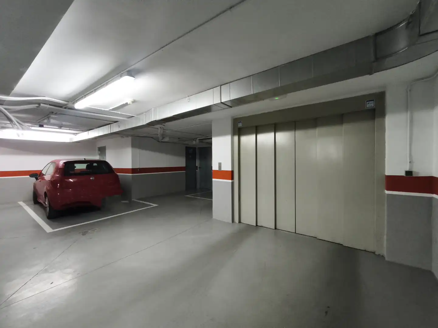 Parking of Flat for rent in  Logroño  with Heating, Parquet flooring and Storage room