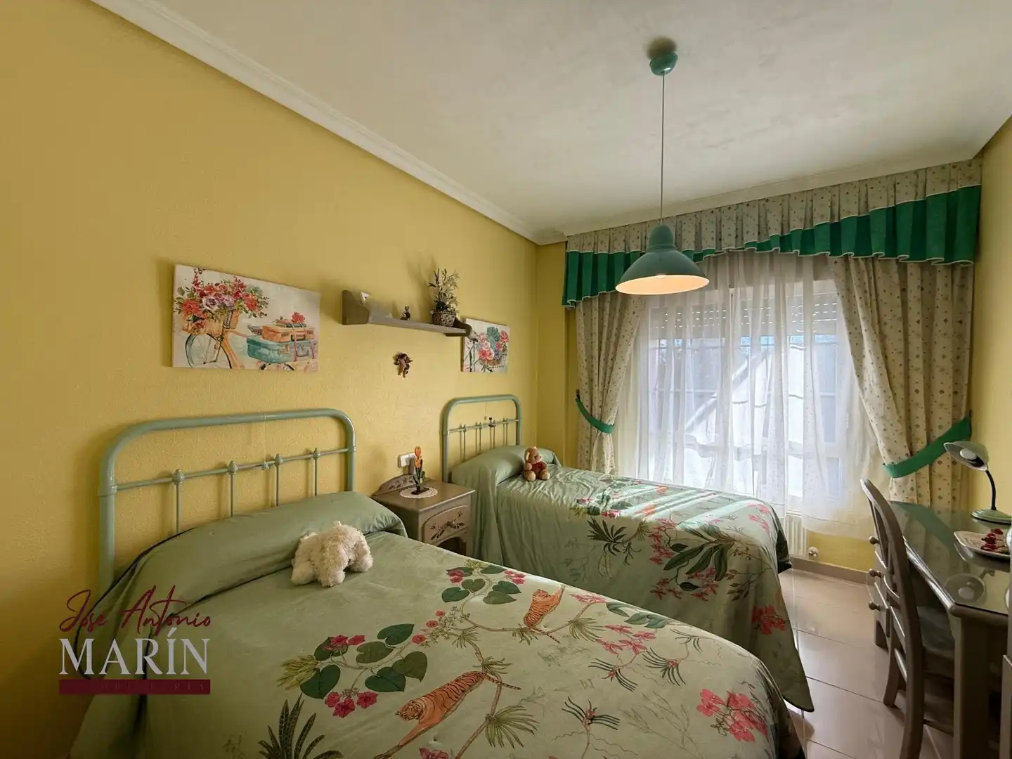 Habitación de Casa o chalet en venta en Badajoz con Aire acondicionado, Calefacción y Jardín privado