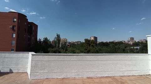 Foto 2 de Ático de alquiler en De Sierra Elvira, Numancia, Madrid Capital