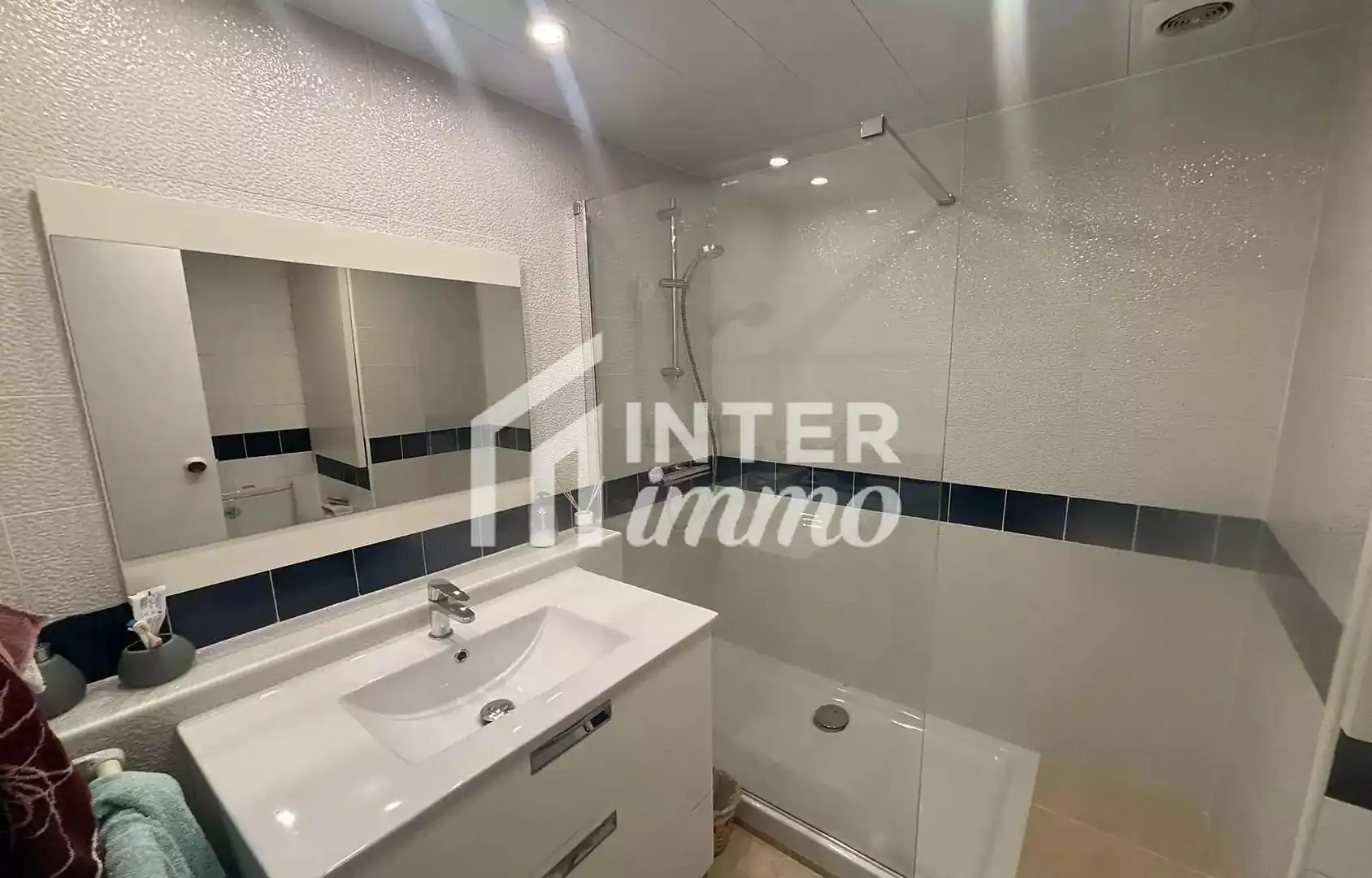 Badezimmer von Wohnung zum Verkauf in Roses mit Terrasse und Möbliert