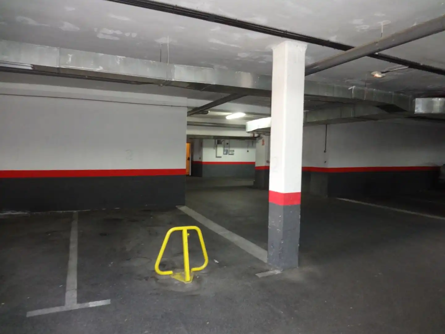 Garage for rent in Calle del Rio, 18, Fresnos I y II