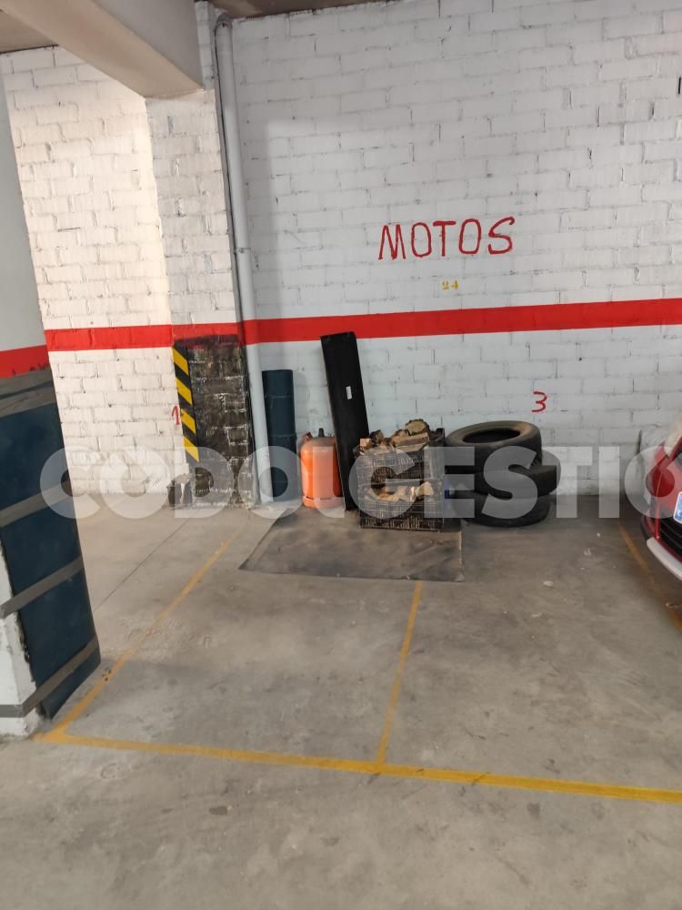 Parking of Garage for sale in Torelló