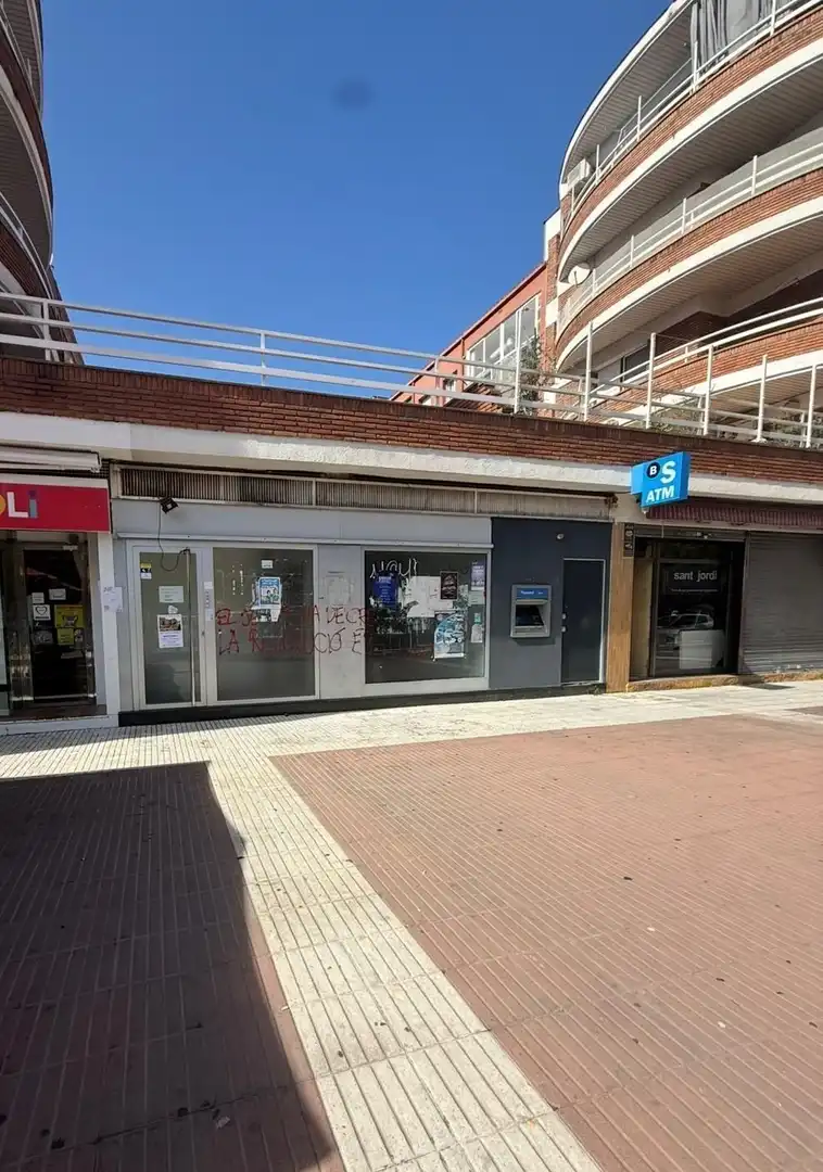 Local commercial à louer à La Roca del Vallès