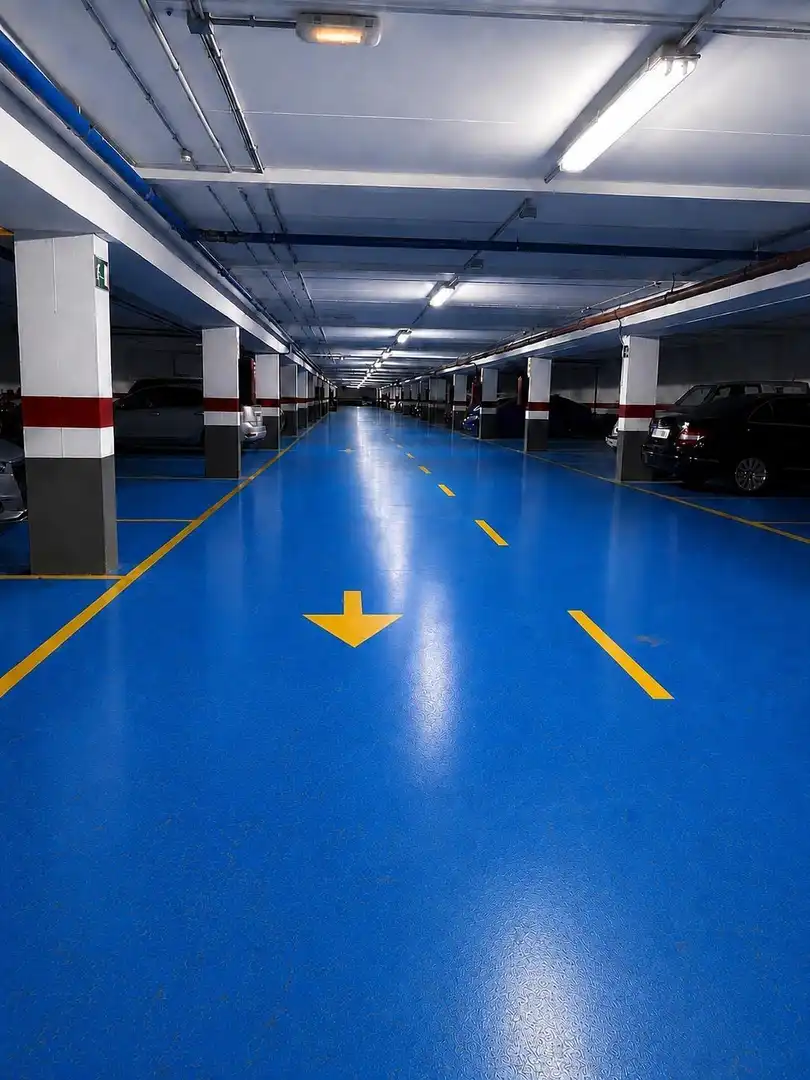 Parking de Ático en venta en Almería con Aire acondicionado, Calefacción y Jardín privado