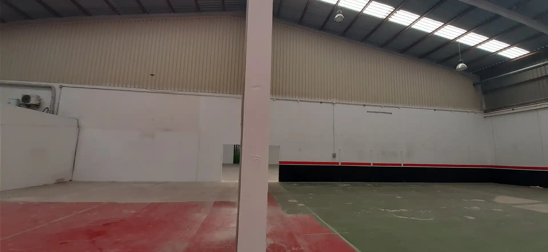 Nave industrial de alquiler en Picassent