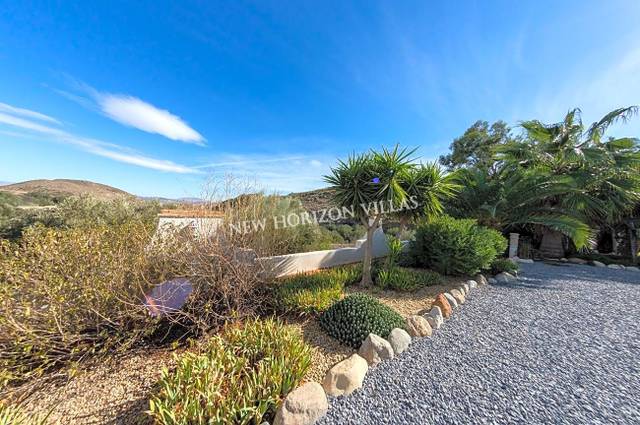 Casa-chalet en Venta en Glorieta del Olmo en Zurgena