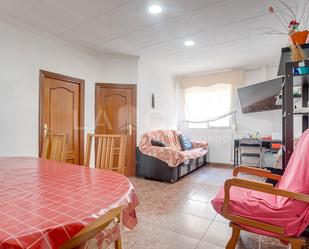 Sala d'estar de Pis en venda en L'Hospitalet de Llobregat amb Terrassa i Traster