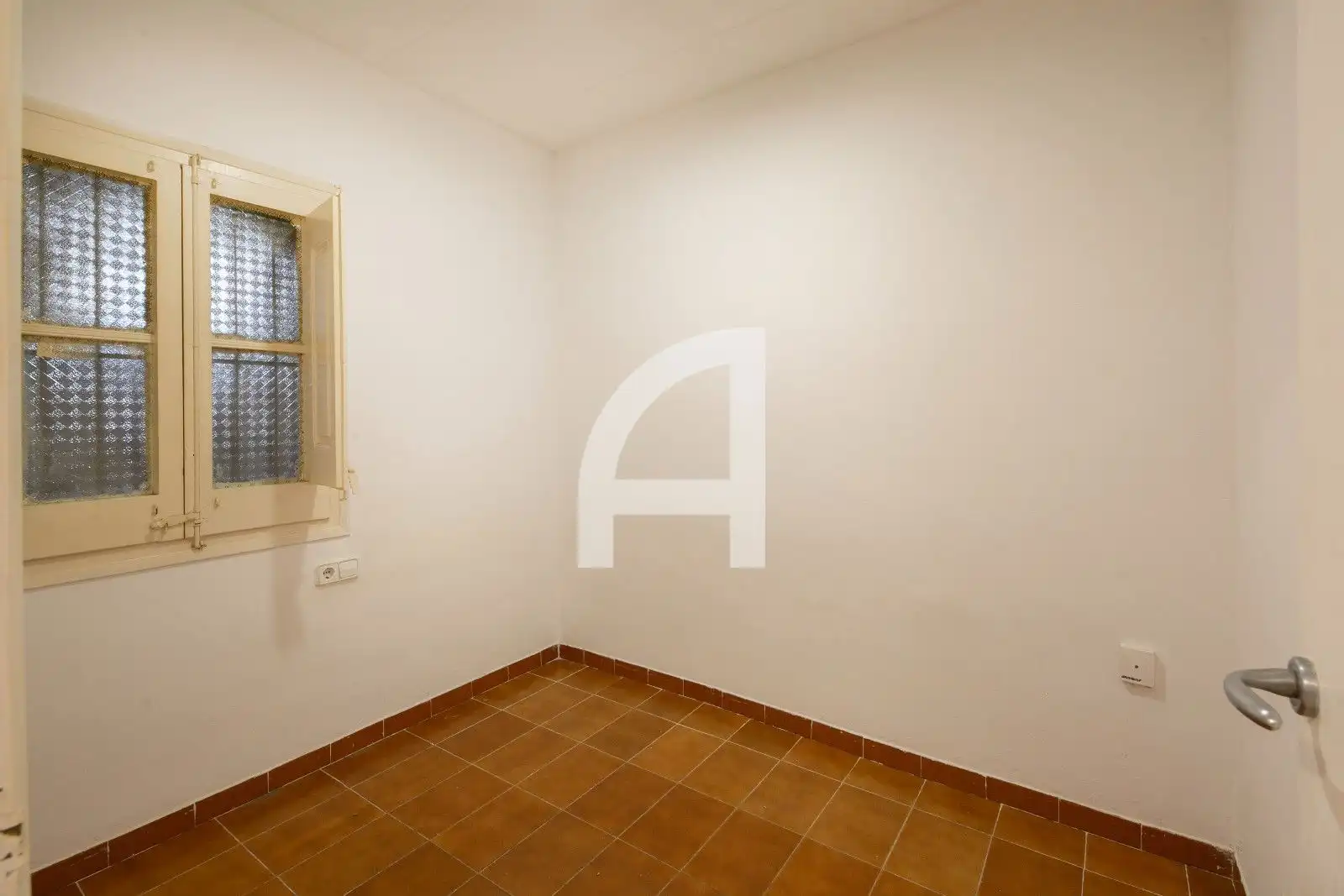 Flat for sale in Barcelona  with Parquet flooring and Terrace