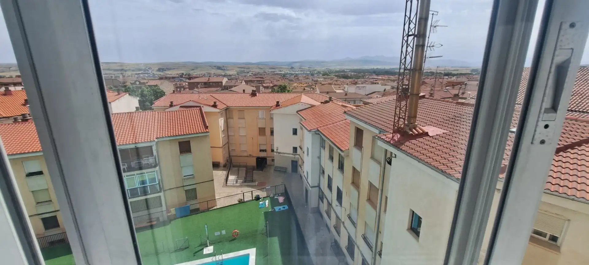Piso de alquiler en DEAN CASTOR ROBLEDO, 8, Sur