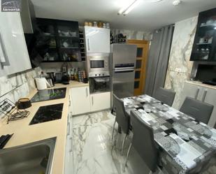 Cuina de Casa adosada en venda en  Albacete Capital amb Aire condicionat, Calefacció i Terrassa