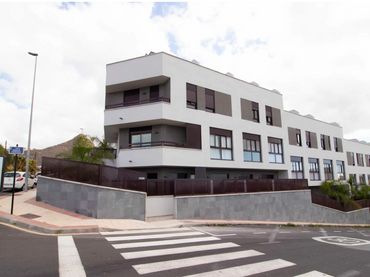 Appartement avec balcon à vendre à Calle Albariza 7