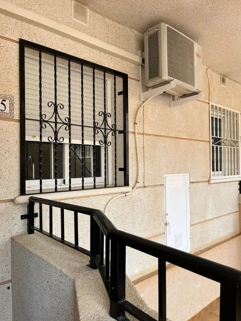 Terrassa de Apartament en venda en Los Alcázares amb Aire condicionat, Calefacció i Jardí privat