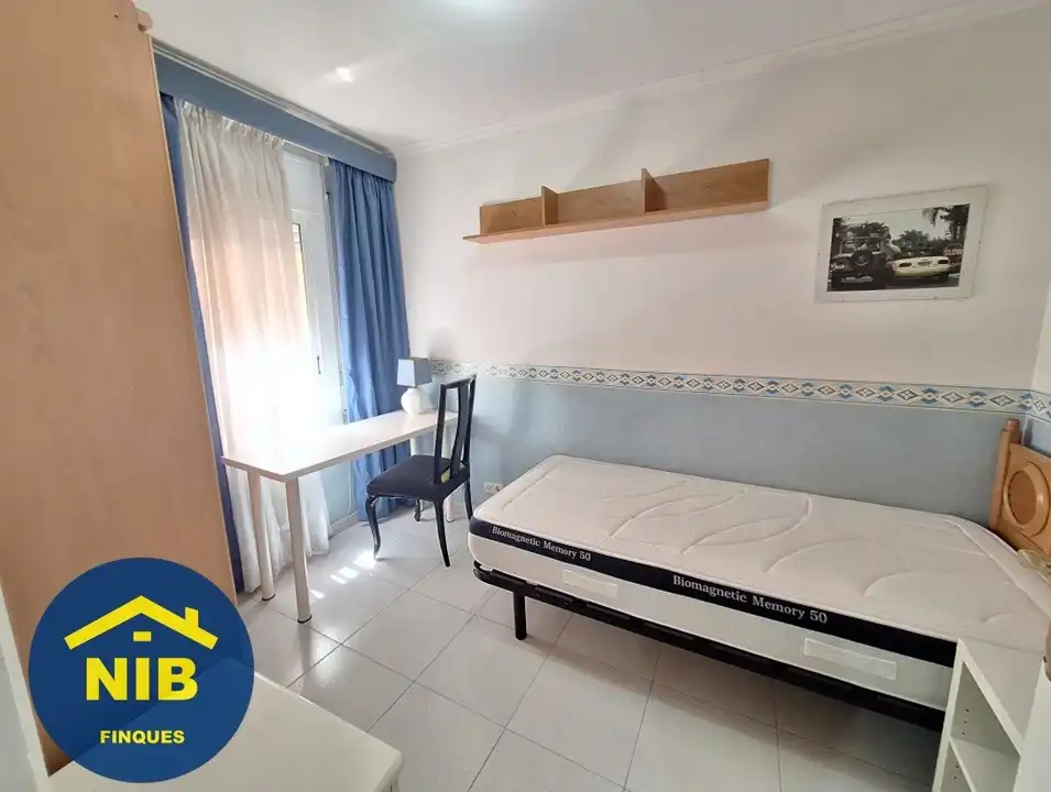 Bedroom of Flat for sale in Barcelona  with Air Conditioner and Heating