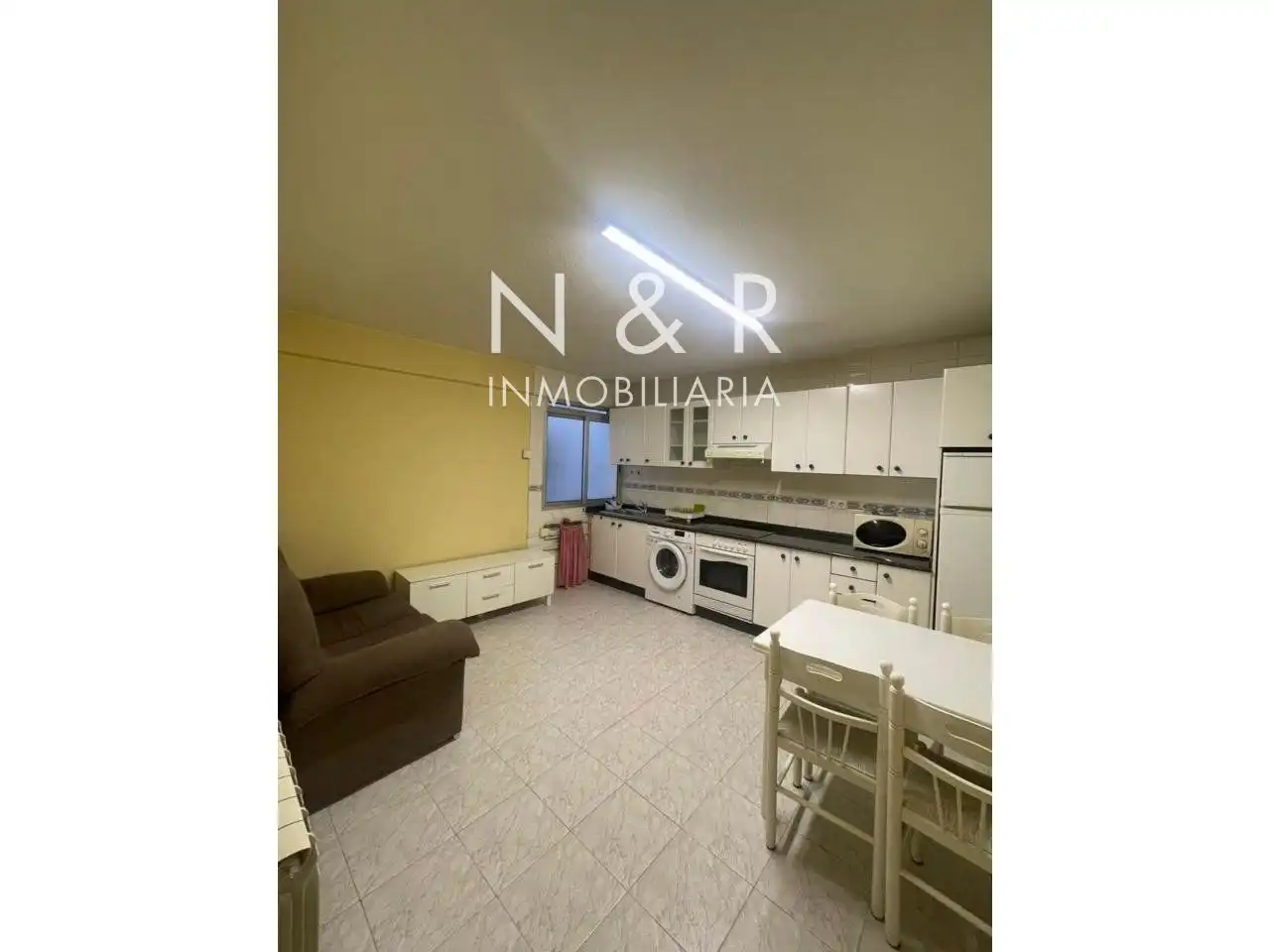 Exterior view of Flat for rent in Santiago de Compostela   with Furnished
