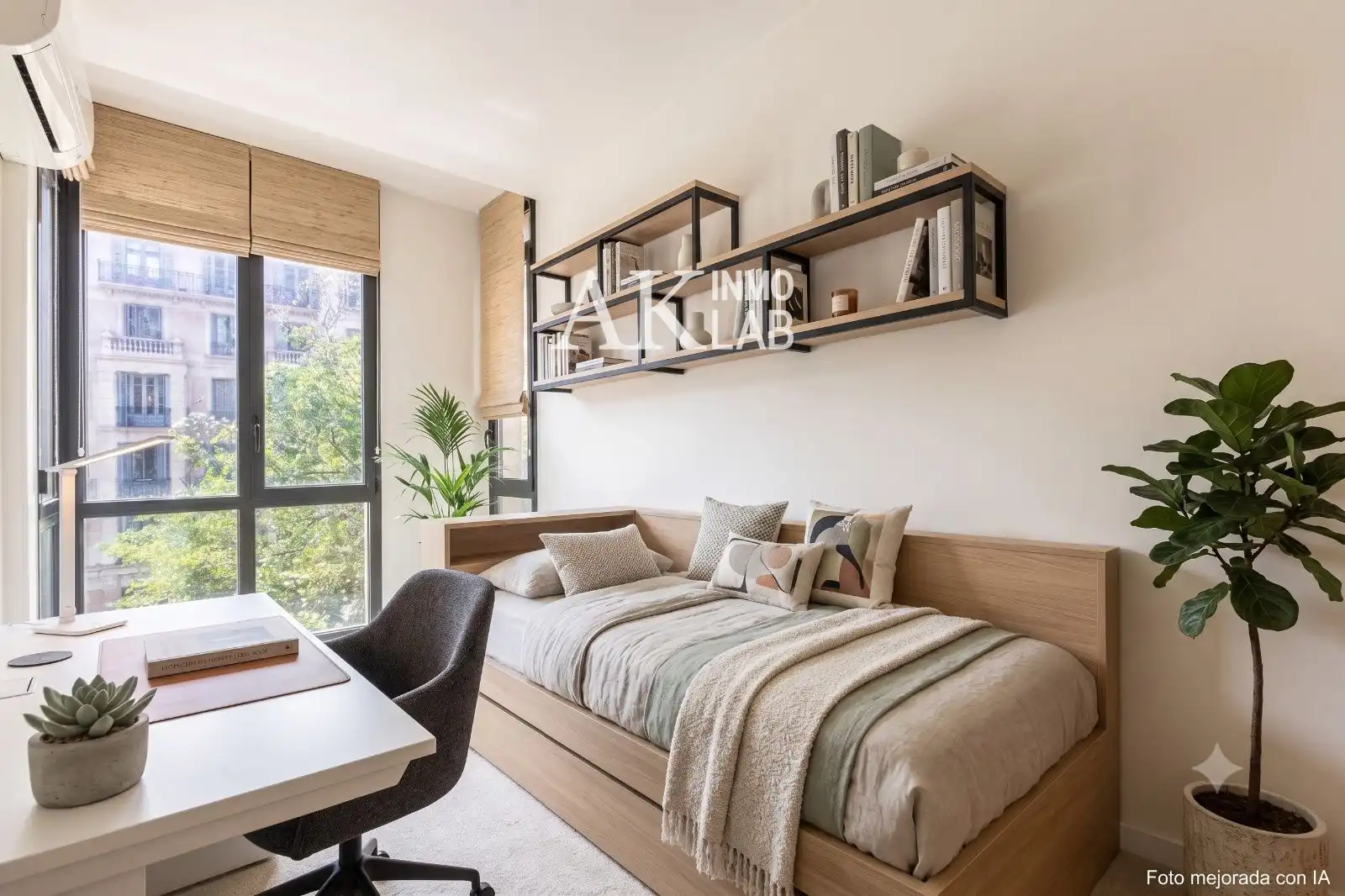 Bedroom of Flat for sale in Barcelona  with Air Conditioner, Heating and Terrace