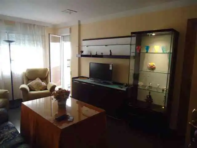 Flat with lift to rent in Calle Pedro Antonio de Alarcón 22, imagen 2