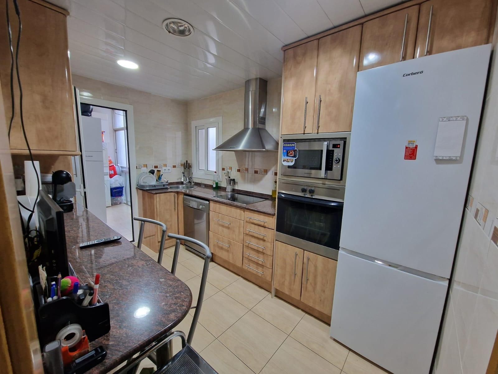 Flat to share in Eixample