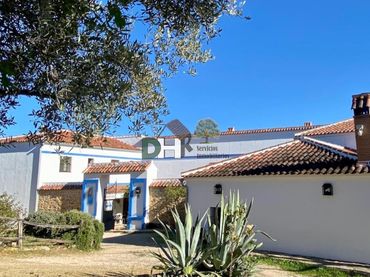 Villa mit Pool zum Verkauf in Rinconada