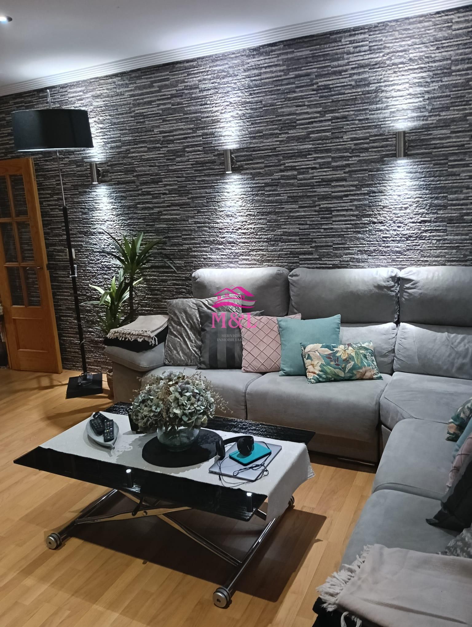 Living room of Flat for sale in Mérida  with Air Conditioner, Heating and Terrace