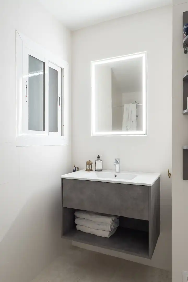 Badezimmer von Wohnungen zum Verkauf in  Palma de Mallorca mit Terrasse und Balkon