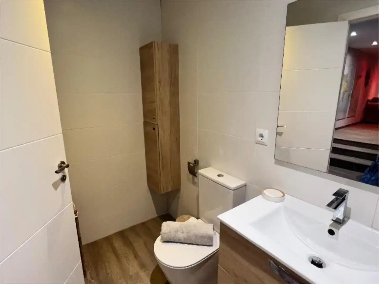 Baño de Piso de alquiler en Castelldefels con Aire acondicionado, Trastero y Piscina