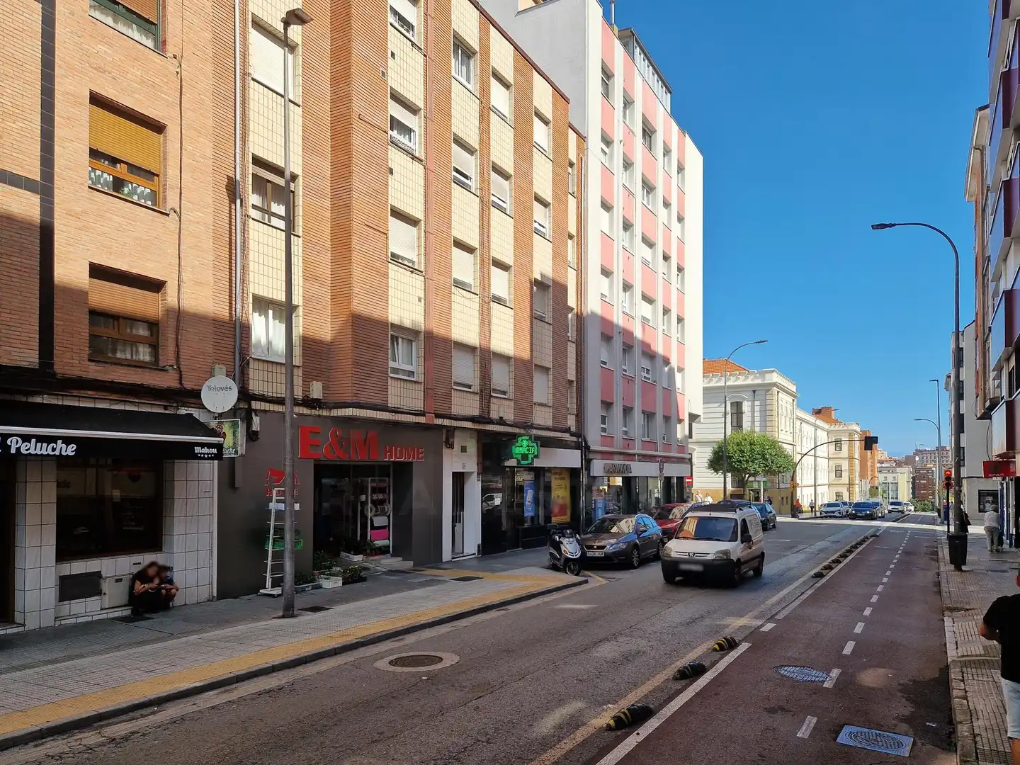 Vista exterior de Piso en venta en Gijón  con Calefacción