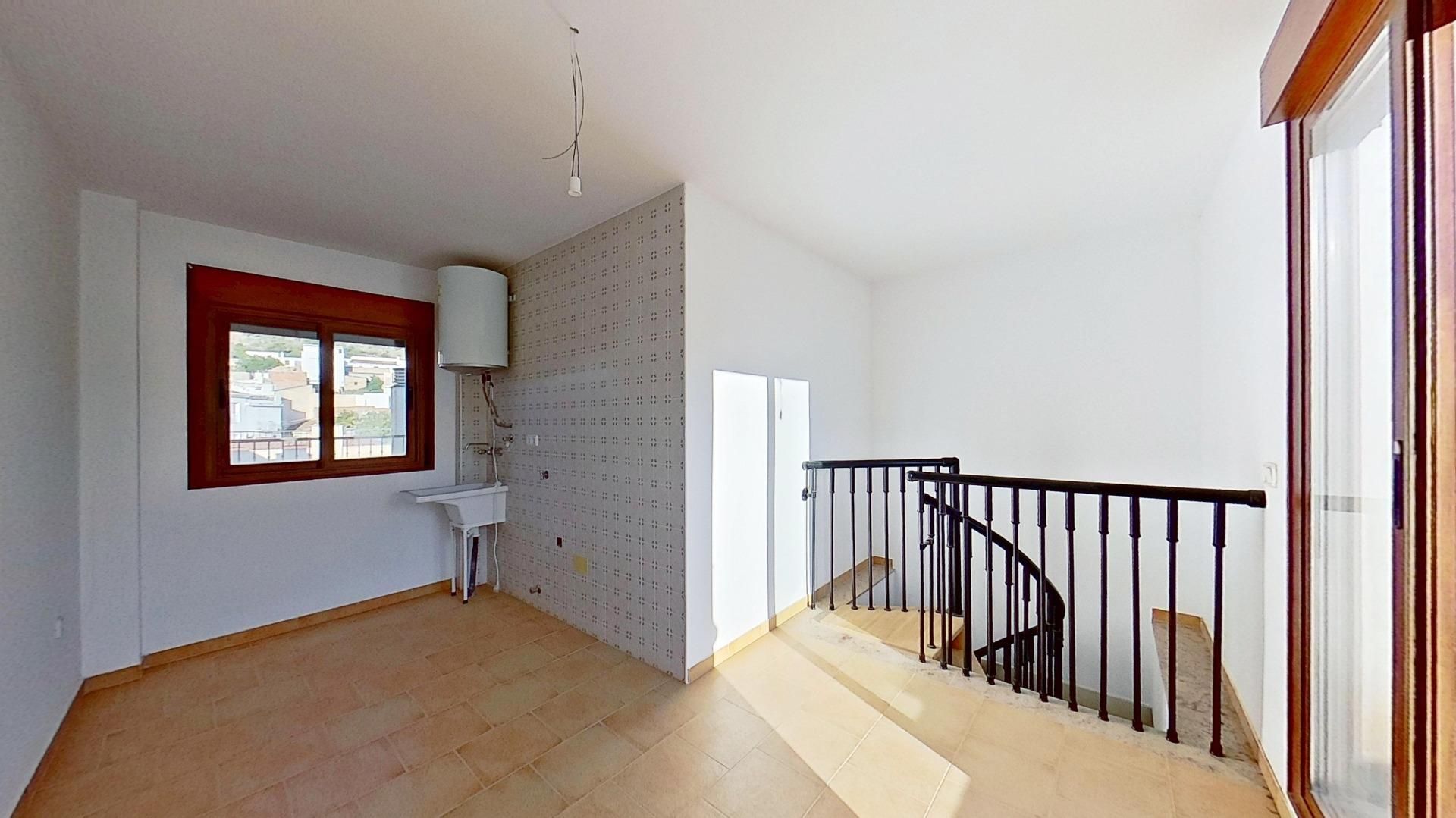 Ático en venta en Vélez de Benaudalla con Terraza y Balcón