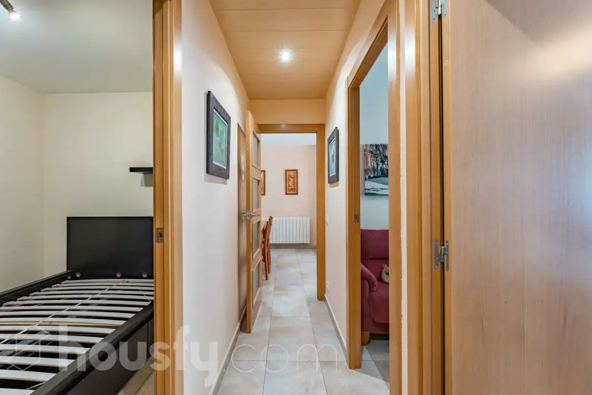 Piso en venta en Sant Boi de Llobregat con Calefacción, Amueblado y Balcón