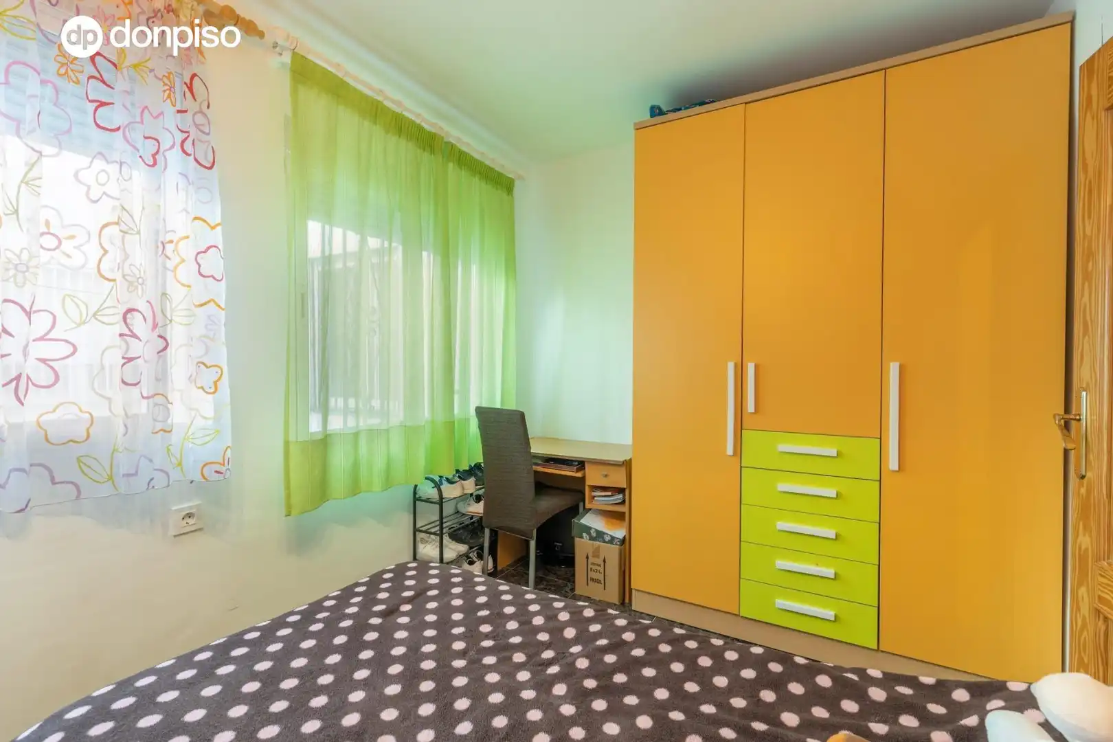 Habitación de Piso en venta en Granada con Aire acondicionado, Terraza y Balcón