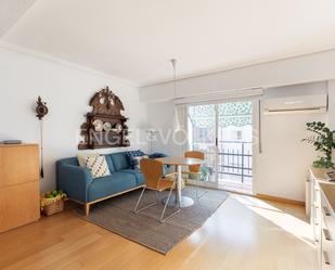 Living room of Apartment for sale in  Valencia Capital  with Air Conditioner, Heating and Parquet flooring