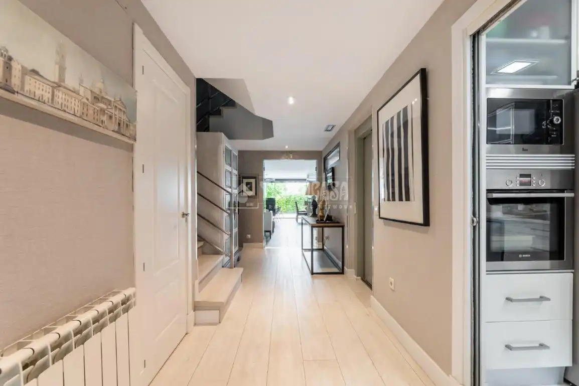 Casa adosada en venta en Torrelodones con Calefacción, Terraza y Balcón