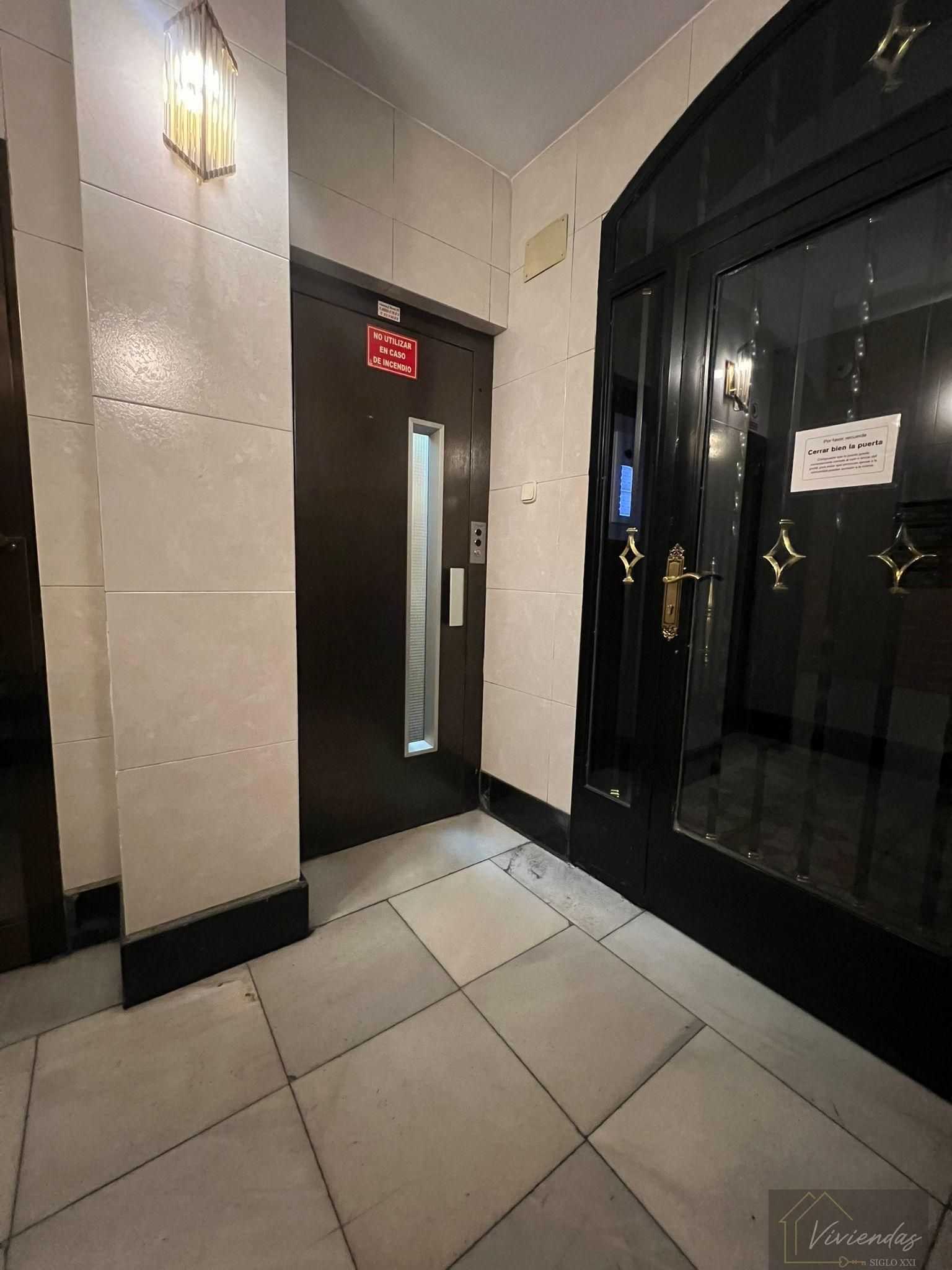 Flat for sale in  Madrid Capital  with Air Conditioner, Heating and Parquet flooring