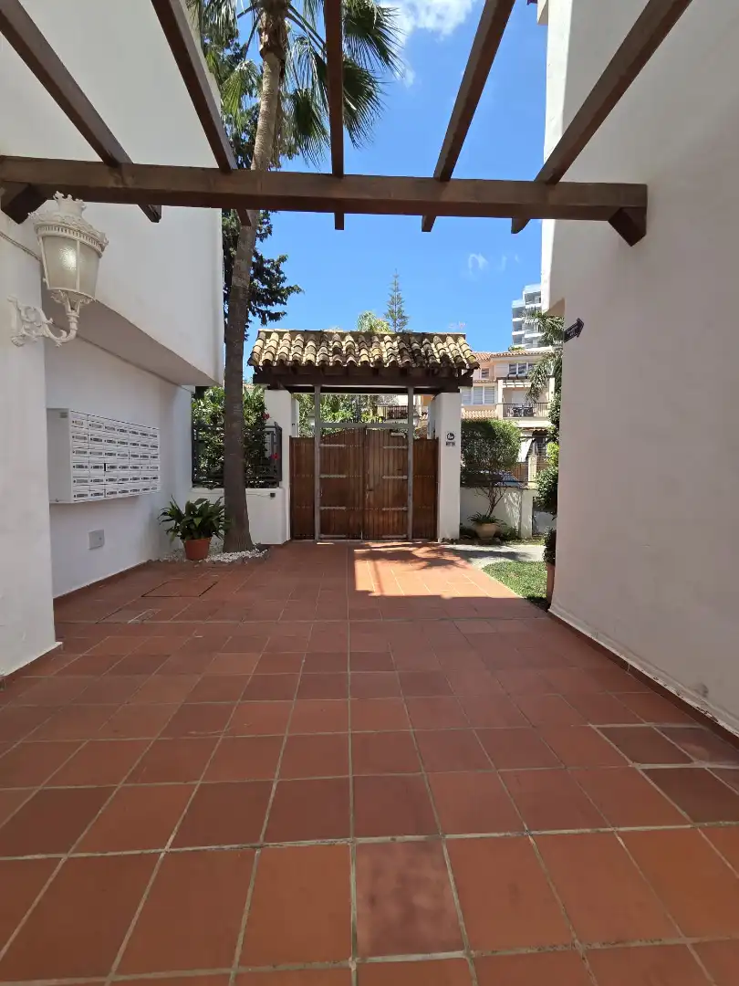 Piso en venta en Torremolinos con Terraza, Trastero y Amueblado