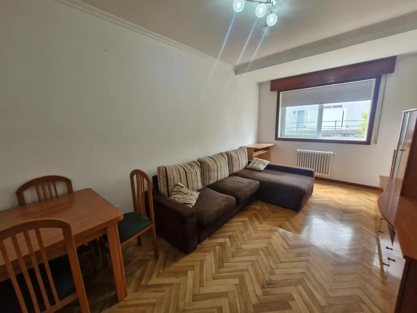 Sala d'estar de Apartament en venda en Barbadás amb Calefacció, Parquet i Moblat