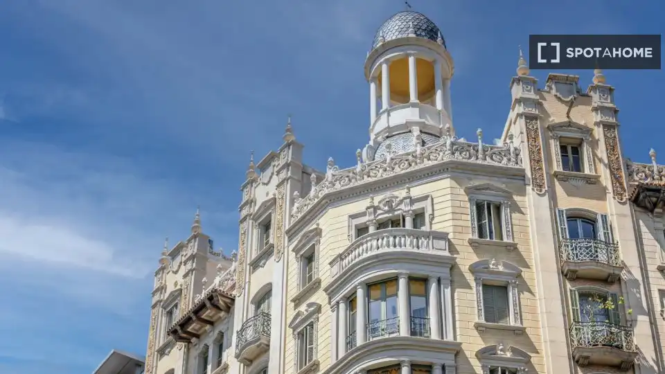 Appartamento con terrazza in affitto a Eixample, imagen 3