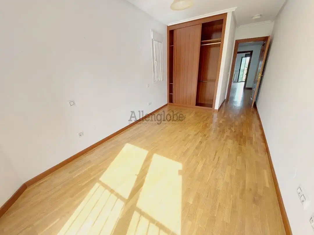 Bedroom of Flat for rent in Oviedo   with Heating, Storage room and Oven