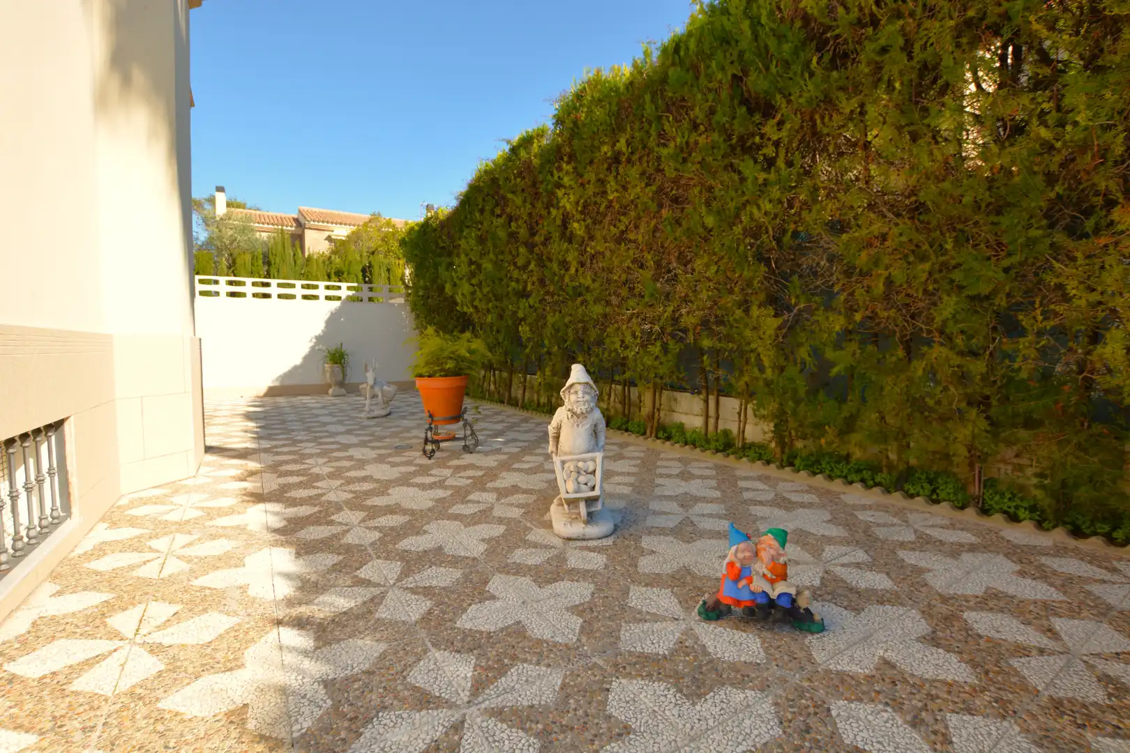 Jardín de Casa o chalet en venta en Valencina de la Concepción con Calefacción, Jardín privado y Trastero